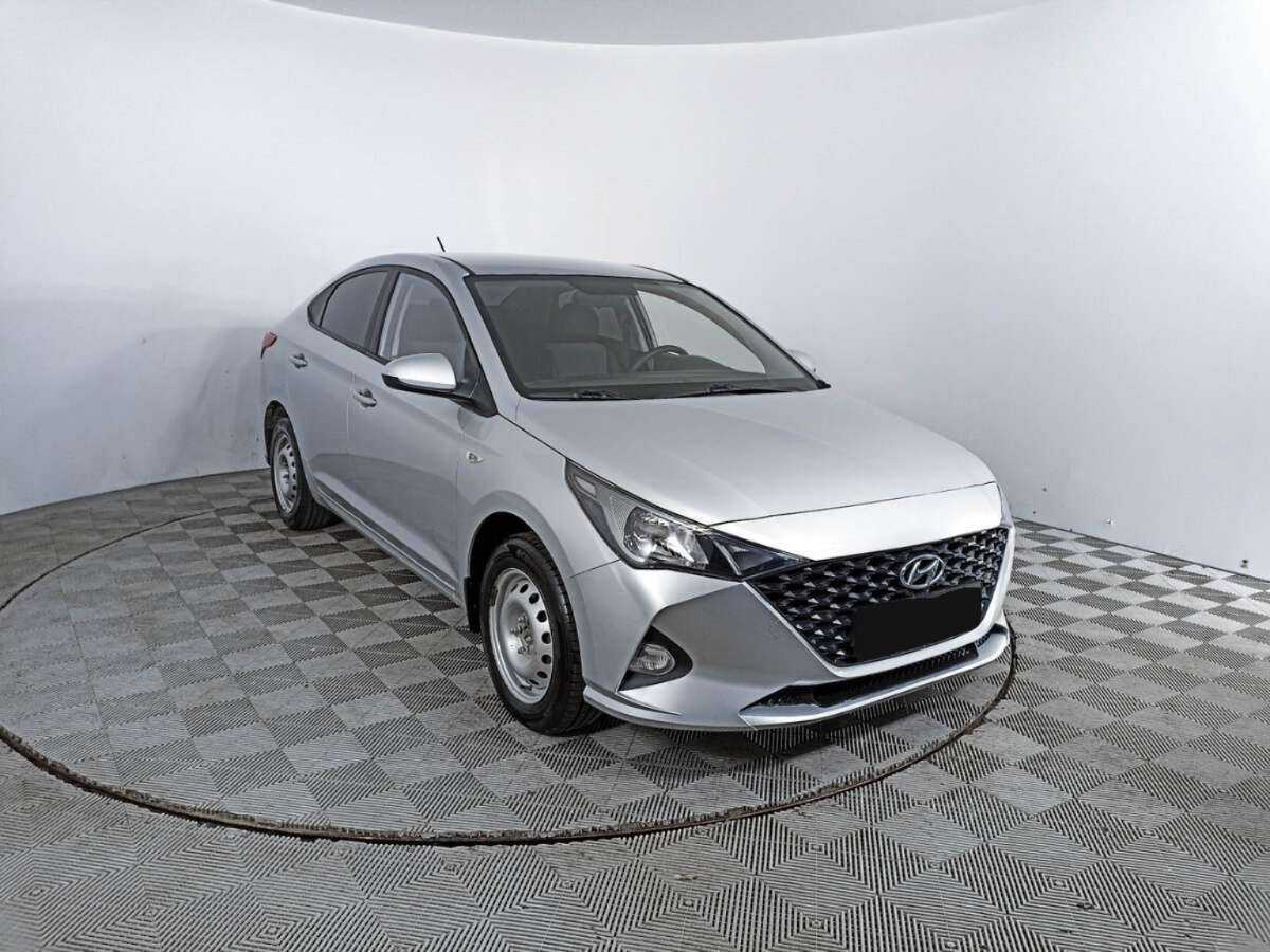 Hyundai Solaris 2020 года с пробегом. Фото: #2
