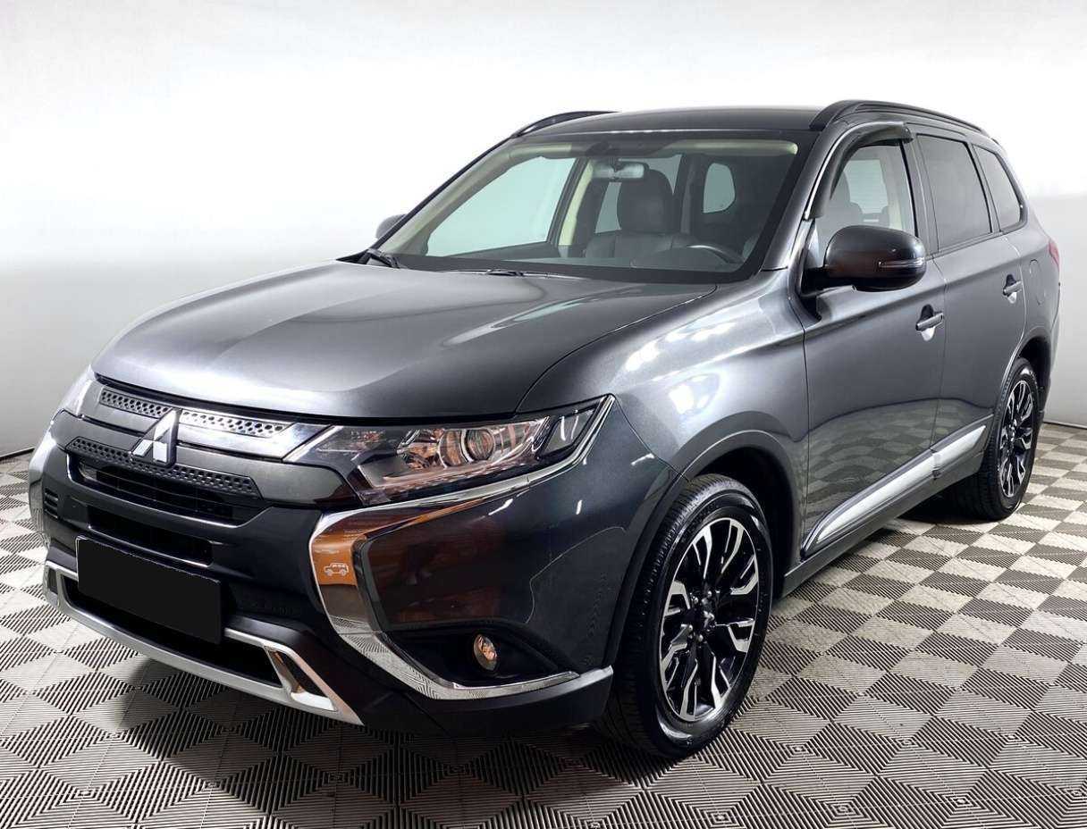 Mitsubishi Outlander 2021 года с пробегом. Посмотреть фото