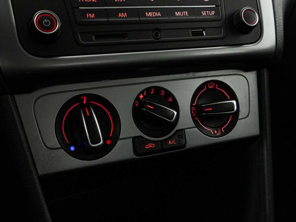 Volkswagen Polo 2016 года с пробегом. Фото: #15