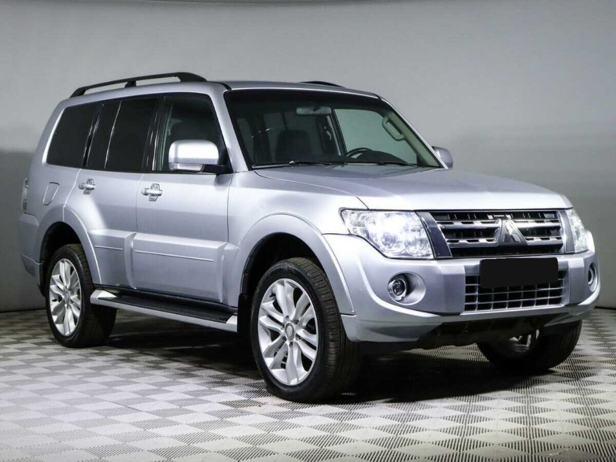 Mitsubishi Pajero 2012 года с пробегом. Фото: #2
