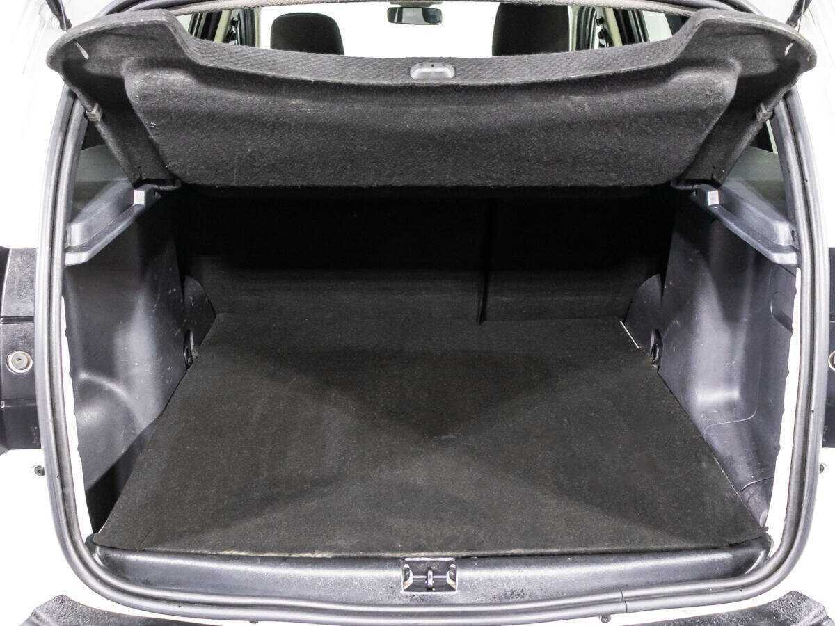 Nissan Terrano 2018 года с пробегом. Фото: #14