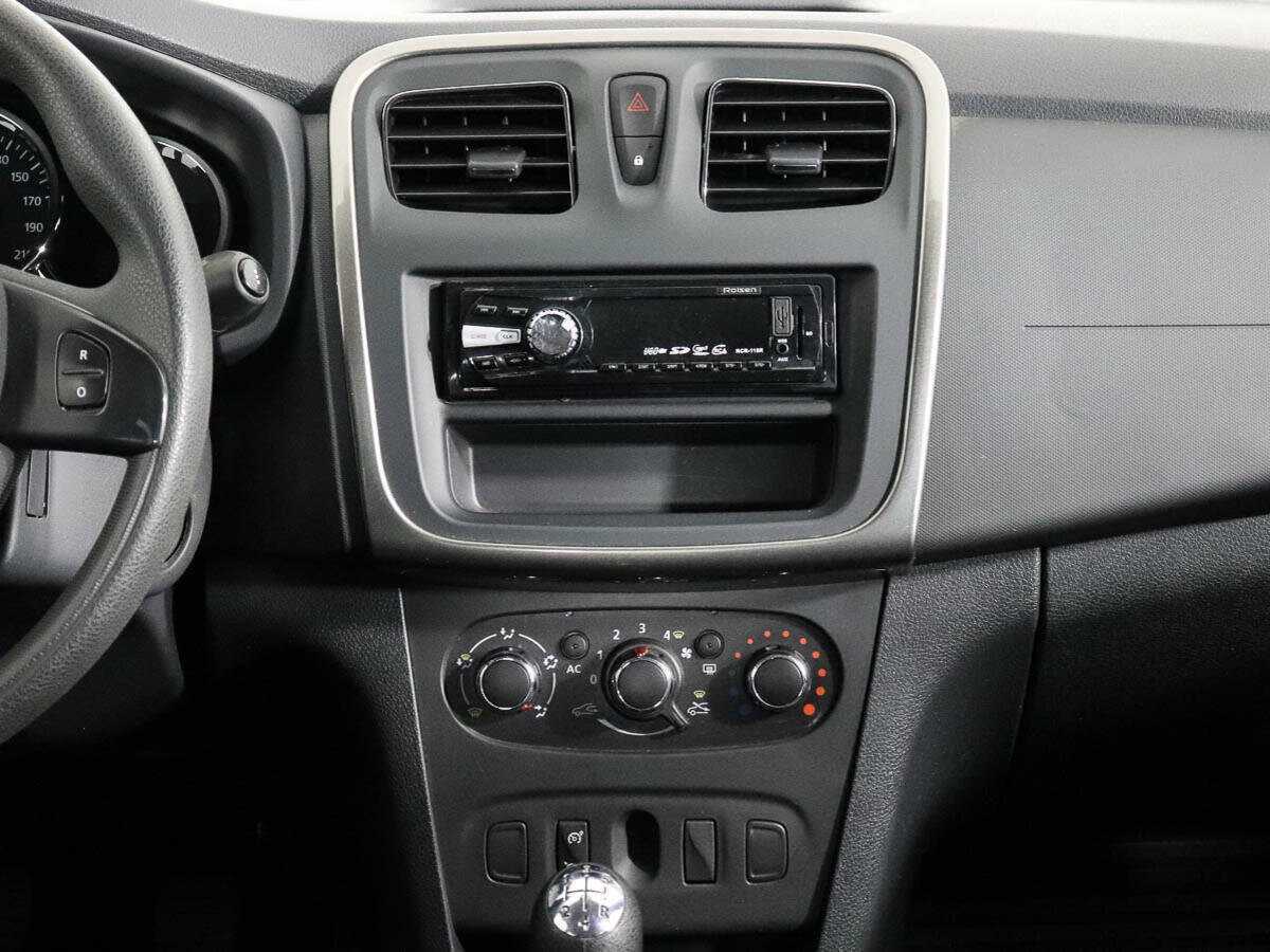 Renault Sandero 2015 года с пробегом. Фото: #13