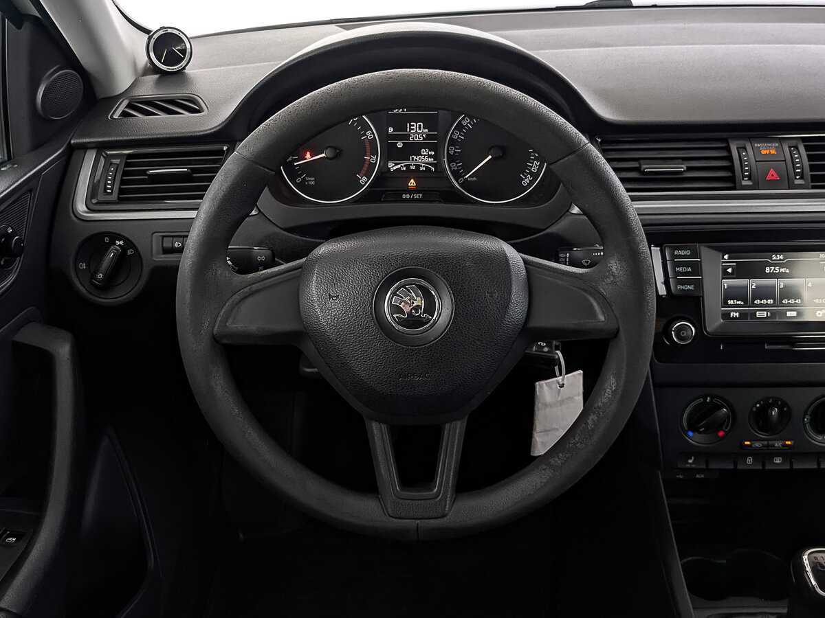Skoda Rapid 2017 года с пробегом. Фото: #20