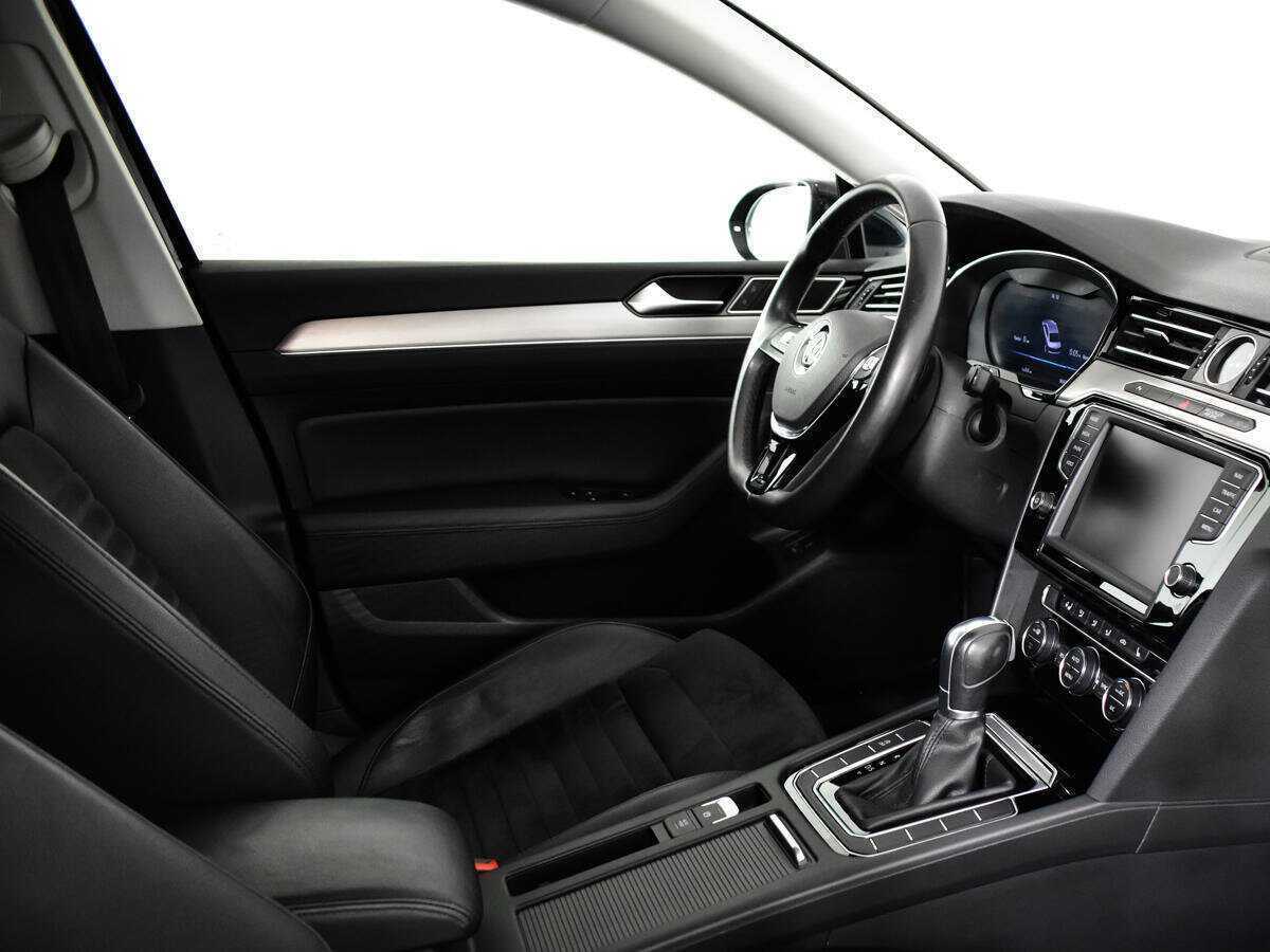 Volkswagen Passat 2016 года с пробегом. Фото: #8