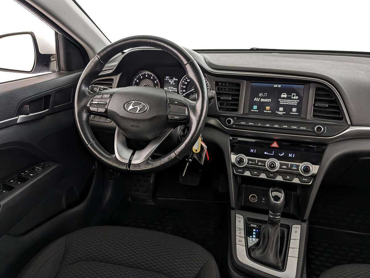 Hyundai Elantra 2020 года с пробегом. Фото: #16