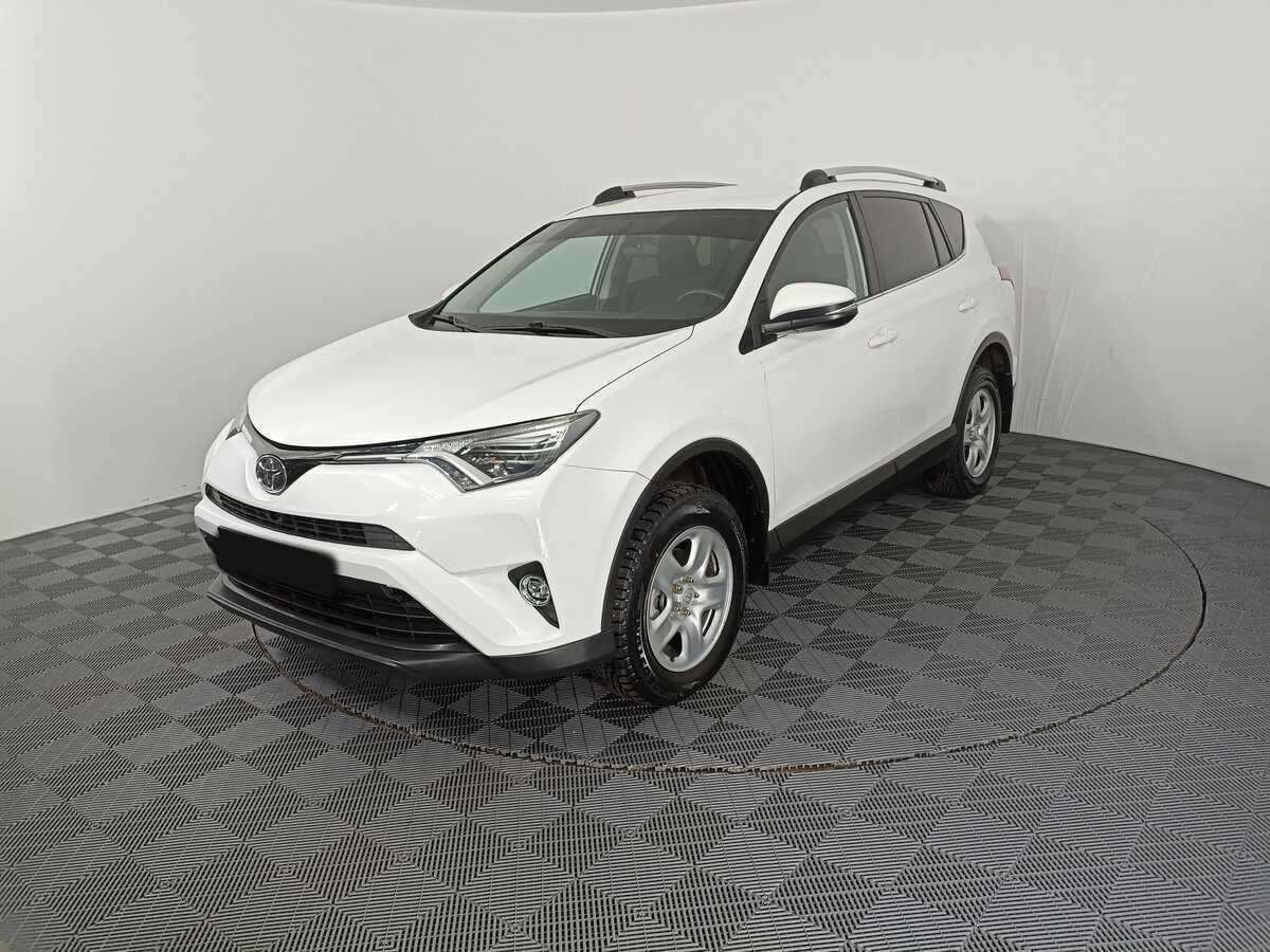Toyota RAV4 2017 года с пробегом. Фото: #0