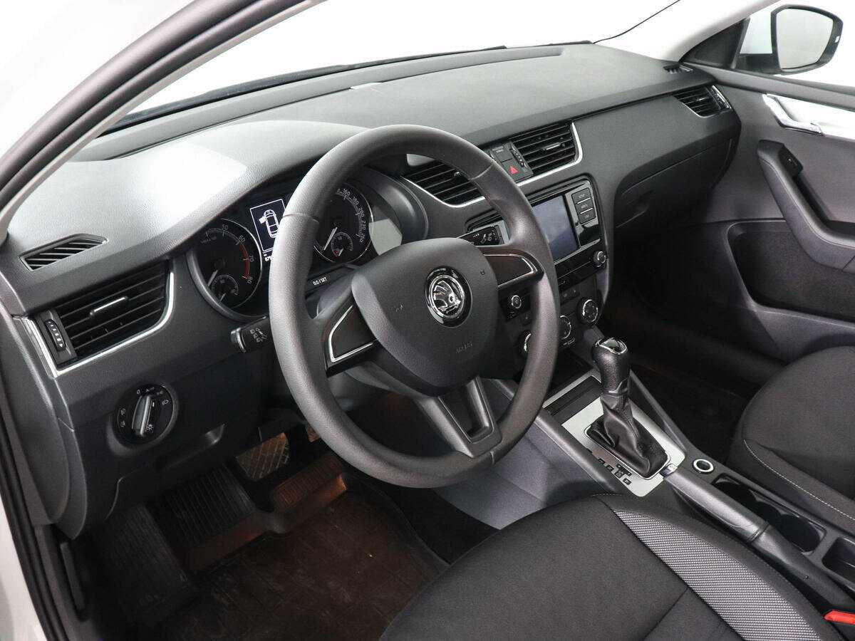 Skoda Octavia 2018 года с пробегом. Фото: #8