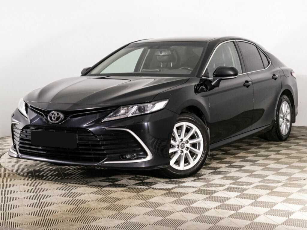 Toyota Camry 2021 года с пробегом. Посмотреть фото