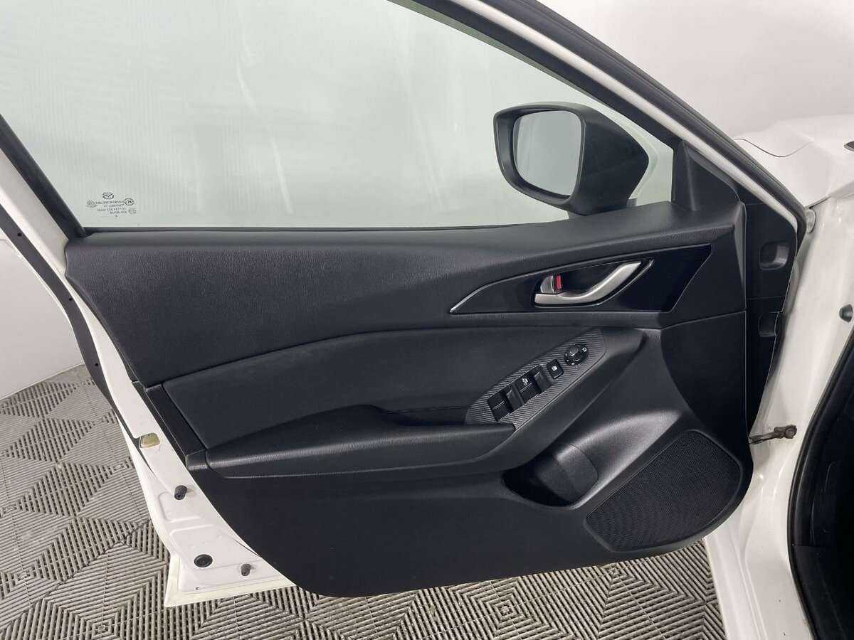 Mazda 3 2014 года с пробегом. Фото: #6