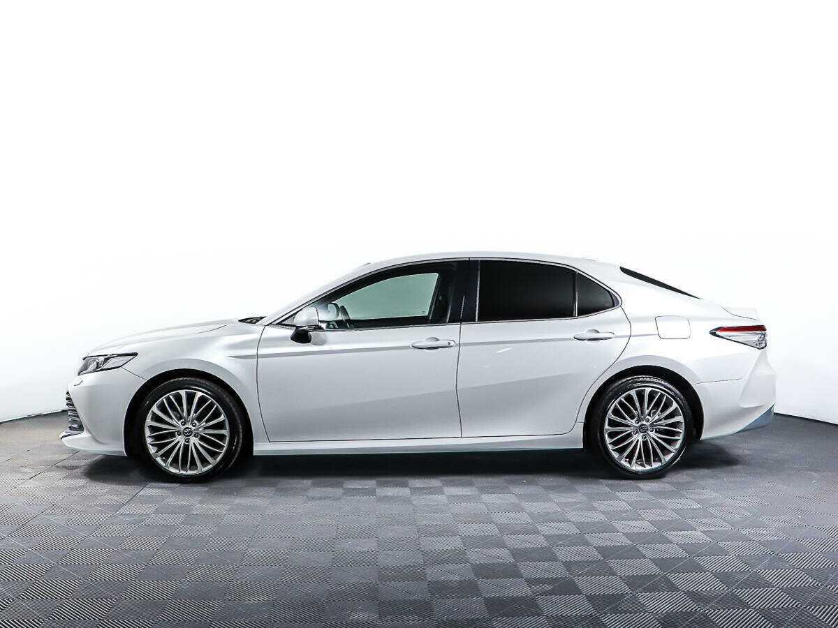 Toyota Camry 2020 года с пробегом. Фото: #7