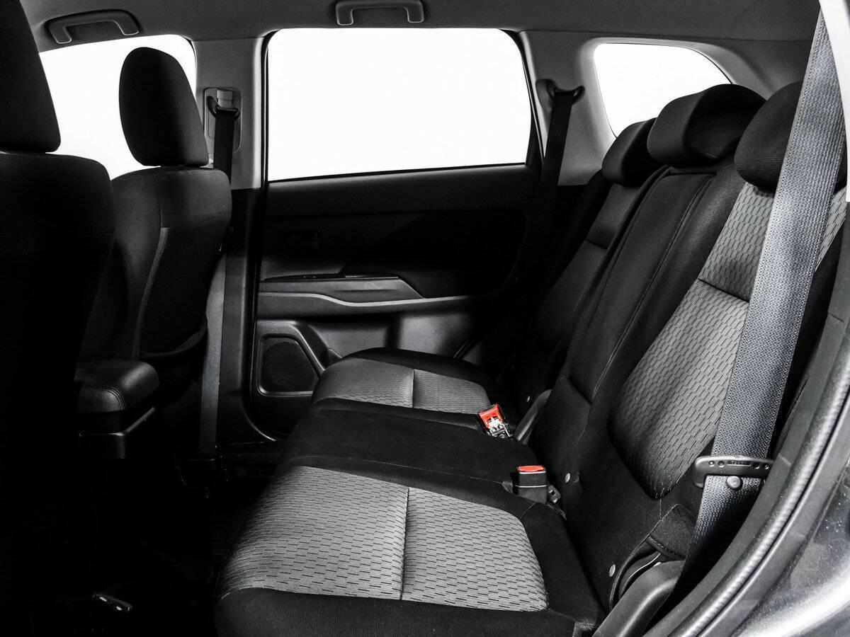 Mitsubishi Outlander 2015 года с пробегом. Фото: #11