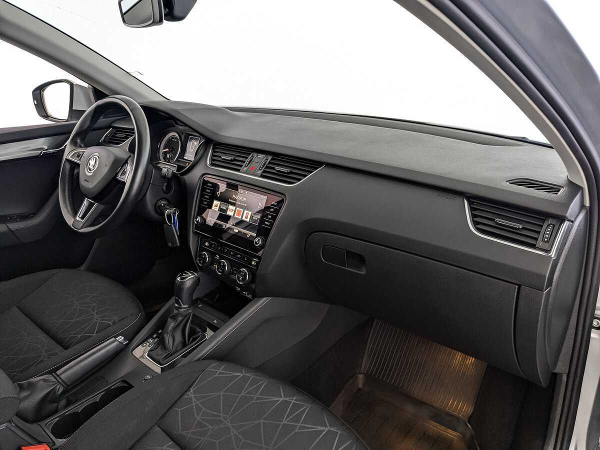 Skoda Octavia 2020 года с пробегом. Фото: #8