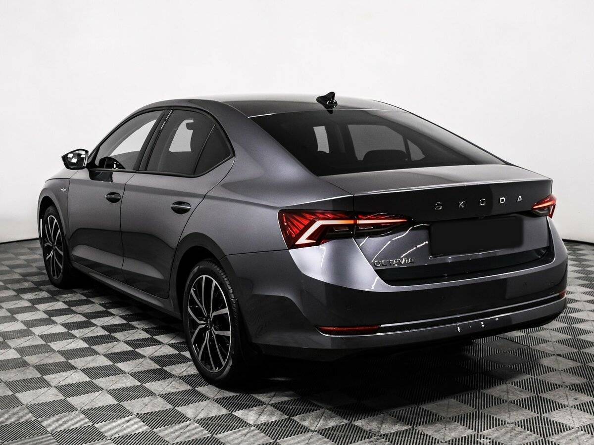 Skoda Octavia 2021 года с пробегом. Фото: #6
