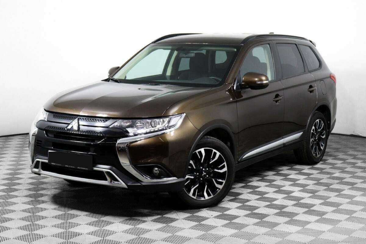 Mitsubishi Outlander 2022 года с пробегом. Посмотреть фото
