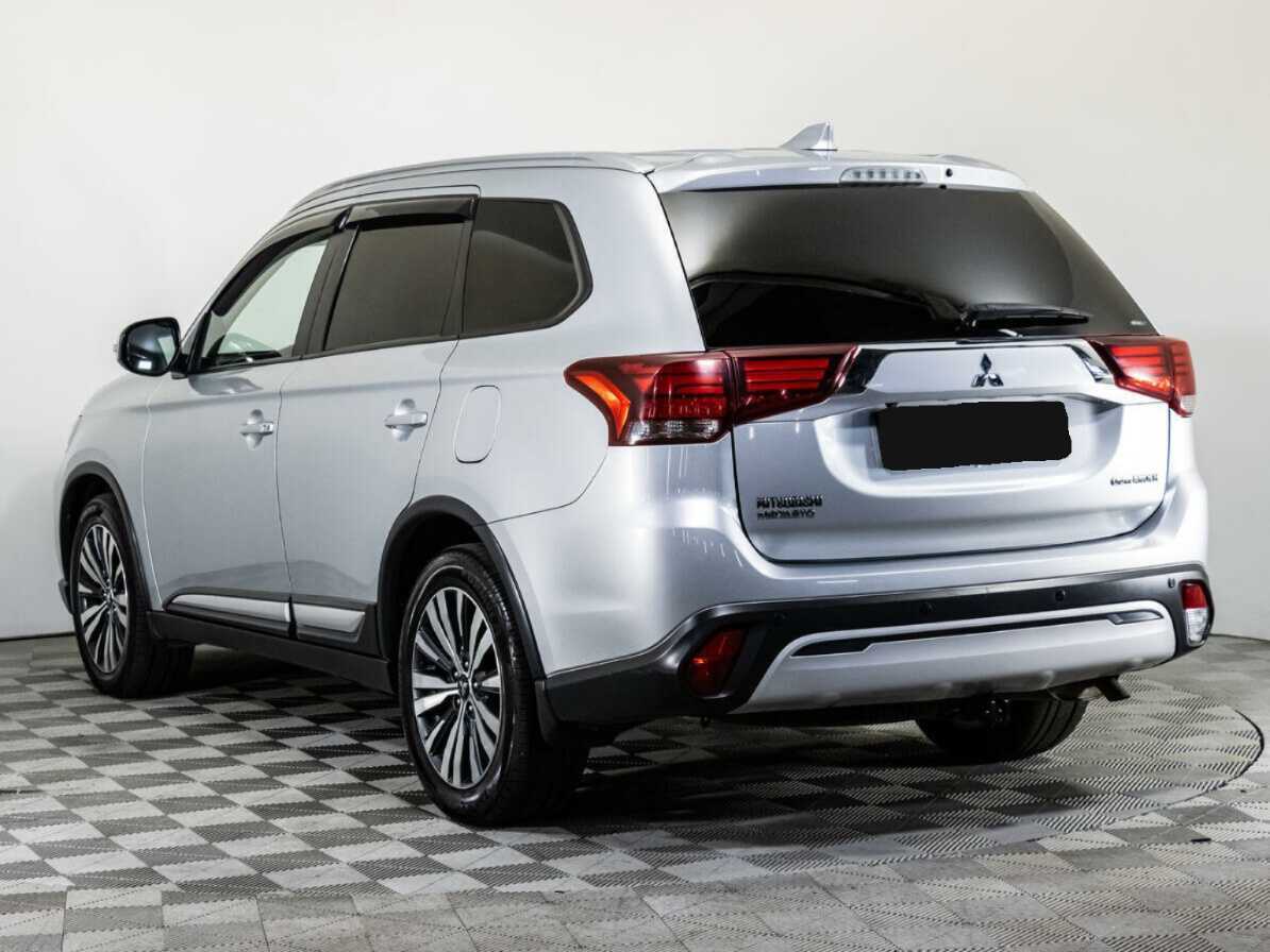 Mitsubishi Outlander 2019 года с пробегом. Фото: #5