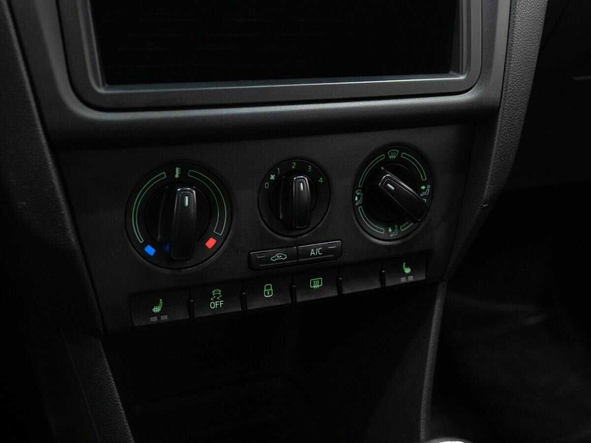 Skoda Rapid 2017 года с пробегом. Фото: #18