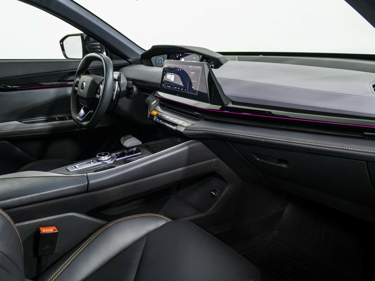 Changan UNI-V 2023 года с пробегом. Фото: #8