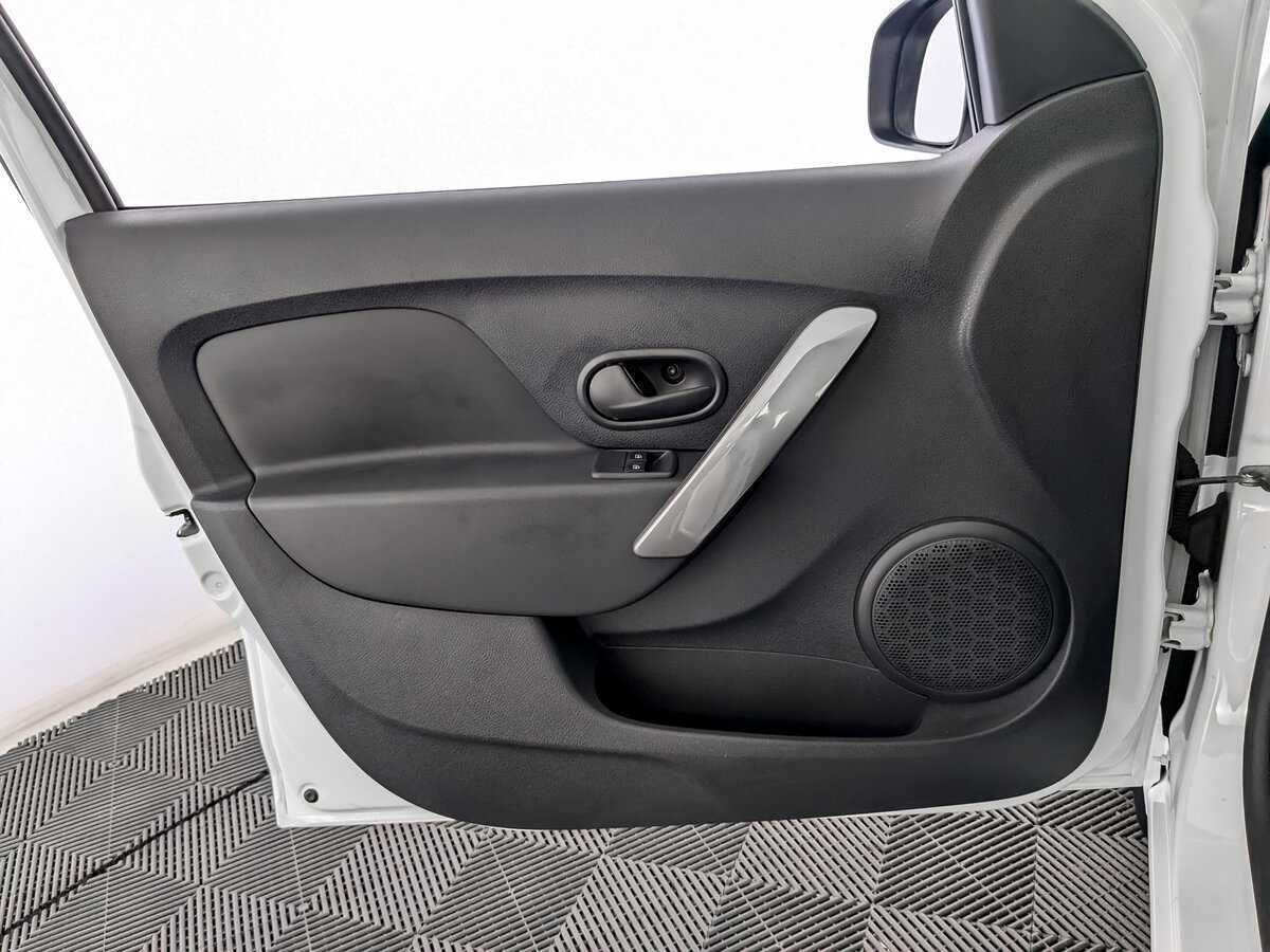 Renault Logan 2021 года с пробегом. Фото: #14