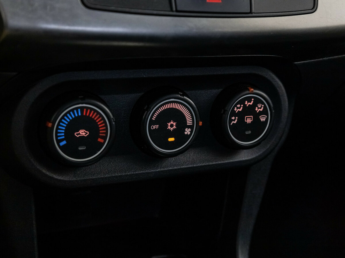 Mitsubishi Lancer 2012 года с пробегом. Фото: #9