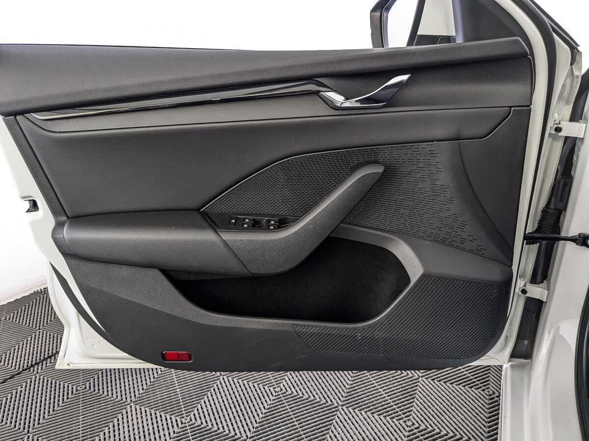 Skoda Octavia 2021 года с пробегом. Фото: #18