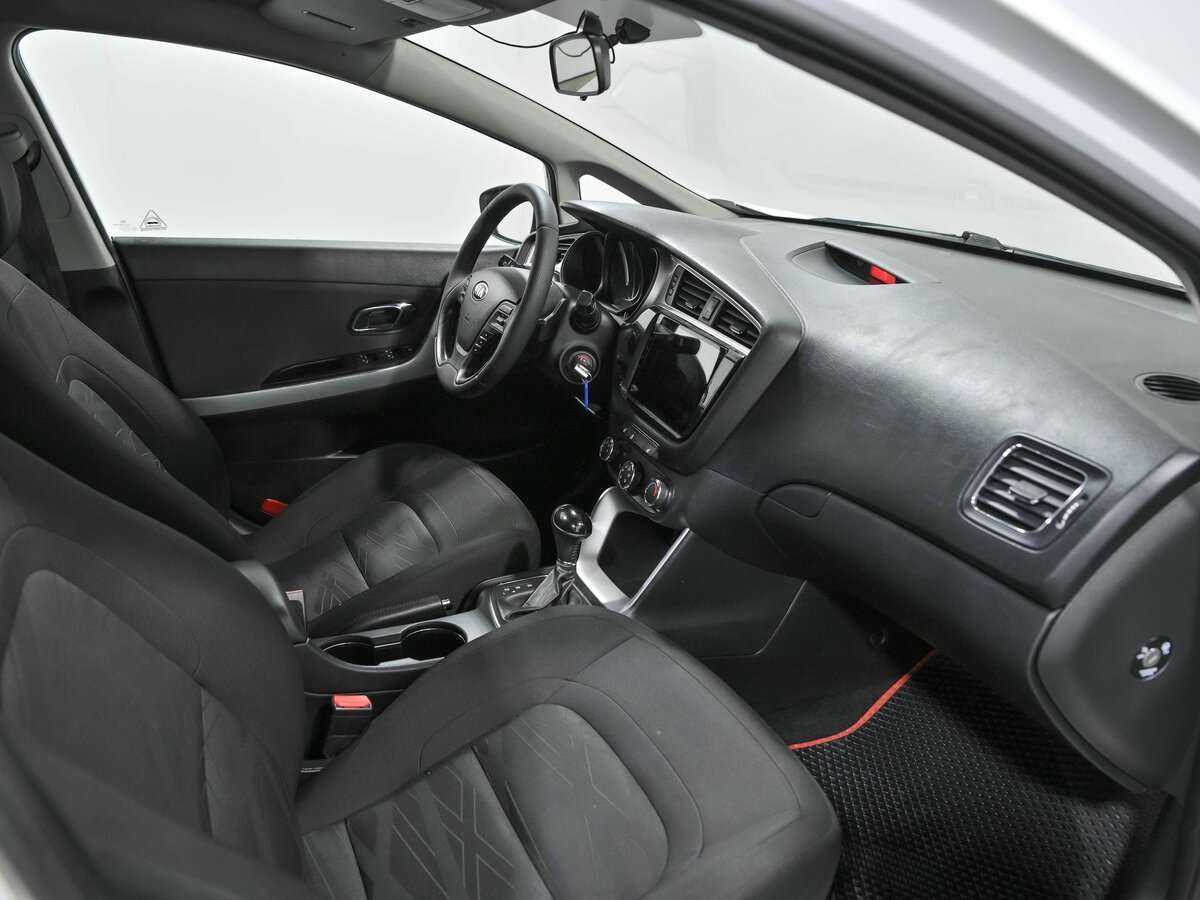 Kia Ceed 2018 года с пробегом. Фото: #5