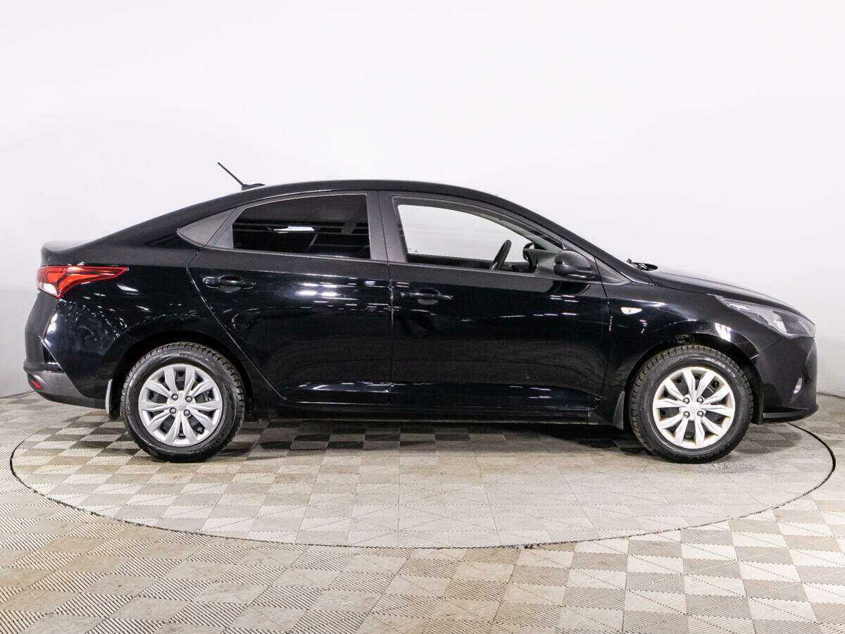 Hyundai Solaris 2021 года с пробегом. Фото: #3