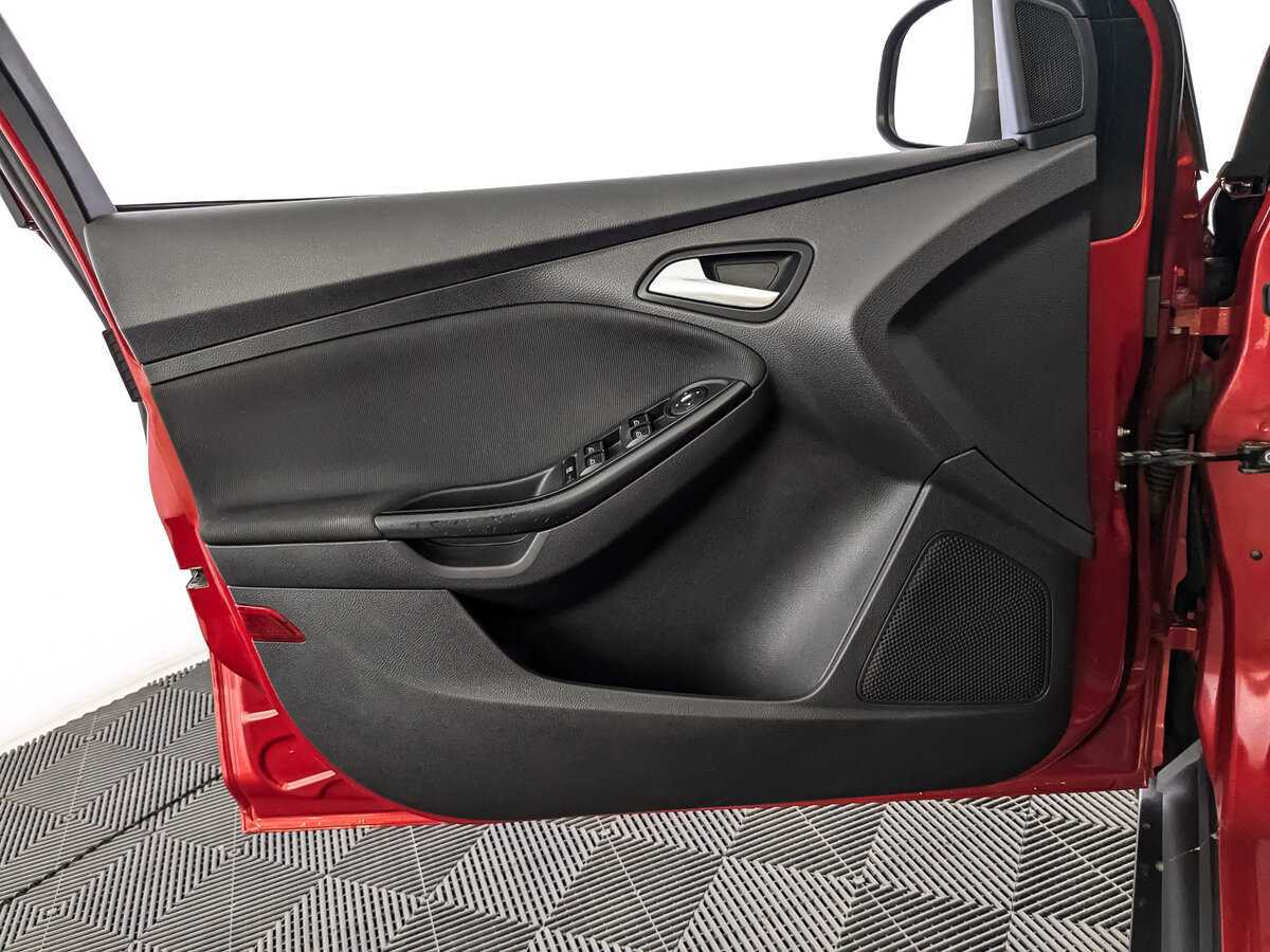 Ford Focus 2012 года с пробегом. Фото: #14