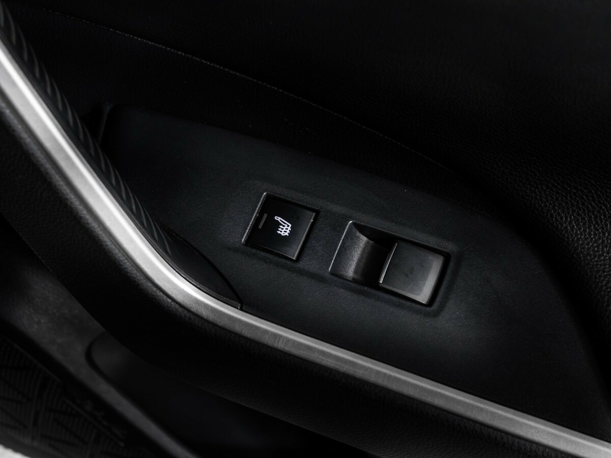 Toyota RAV4 2019 года с пробегом. Фото: #11