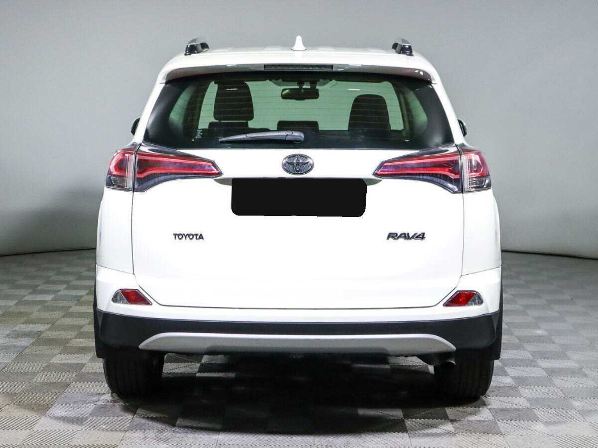Toyota RAV4 2016 года с пробегом. Фото: #4
