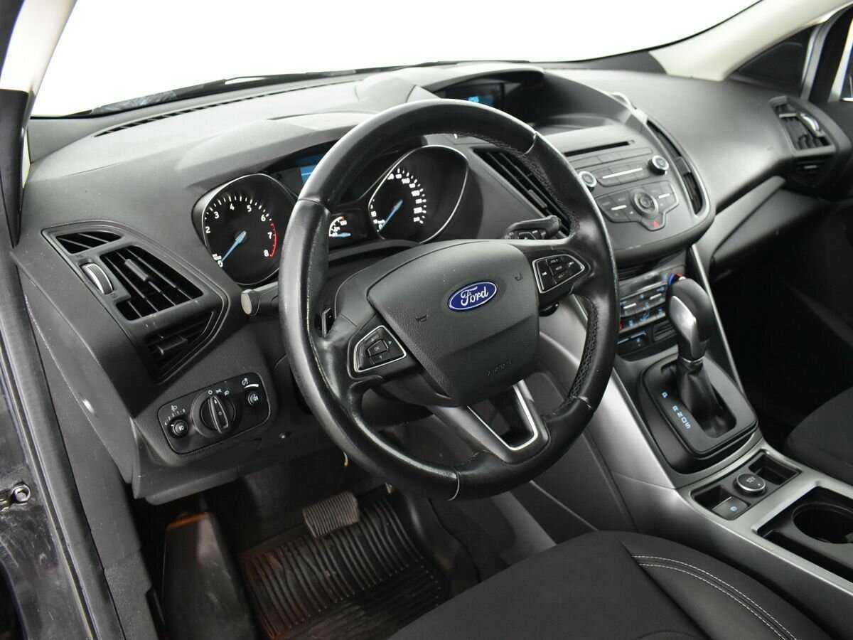 Ford Kuga 2017 года с пробегом. Фото: #7