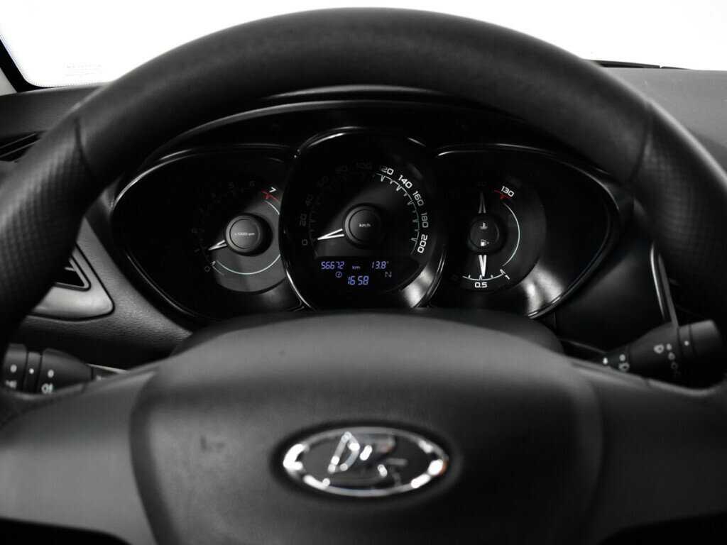 Lada (ВАЗ) Vesta 2016 года с пробегом. Фото: #10