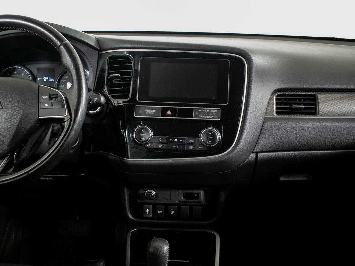 Mitsubishi Outlander 2020 года с пробегом. Фото: #10