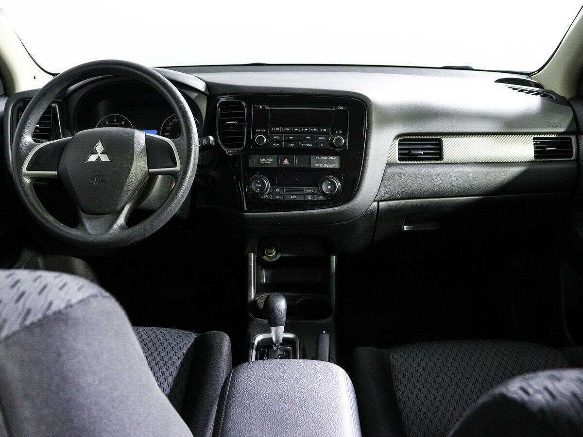 Mitsubishi Outlander 2013 года с пробегом. Фото: #11