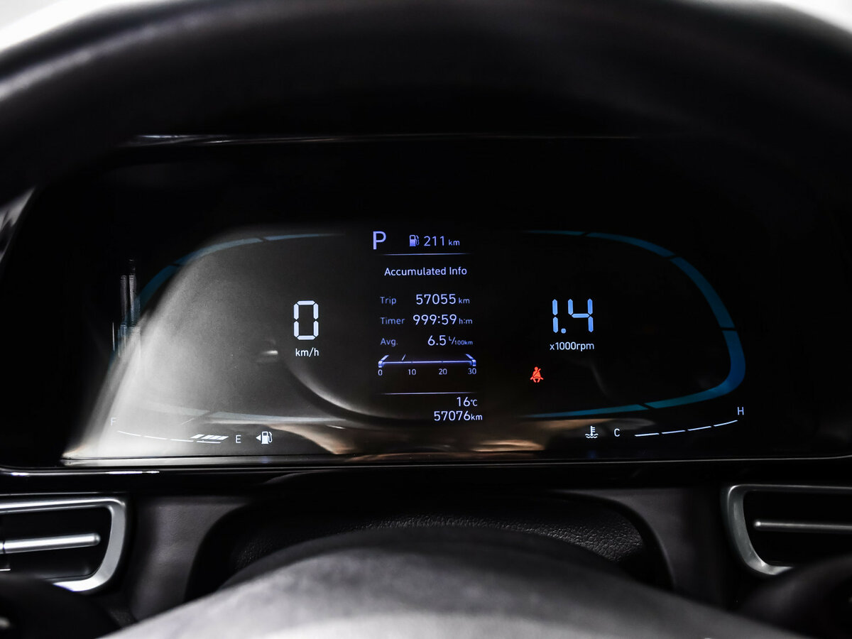 Hyundai Elantra 2023 года с пробегом. Фото: #9