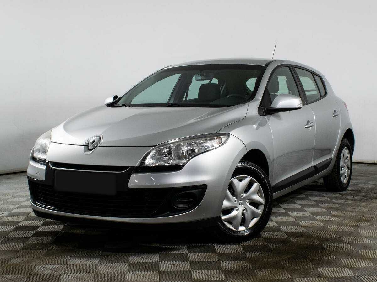 Renault Megane 2012 года с пробегом. Посмотреть фото