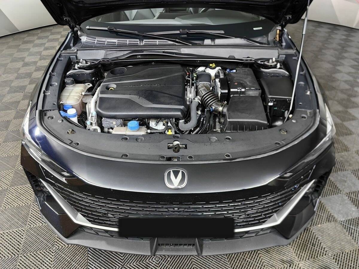 Changan UNI-V 2023 года с пробегом. Фото: #17