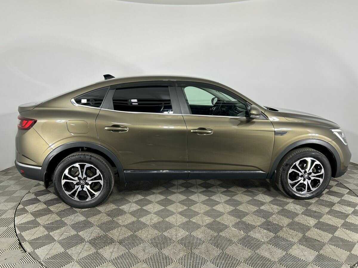 Renault Arkana 2021 года с пробегом. Фото: #3
