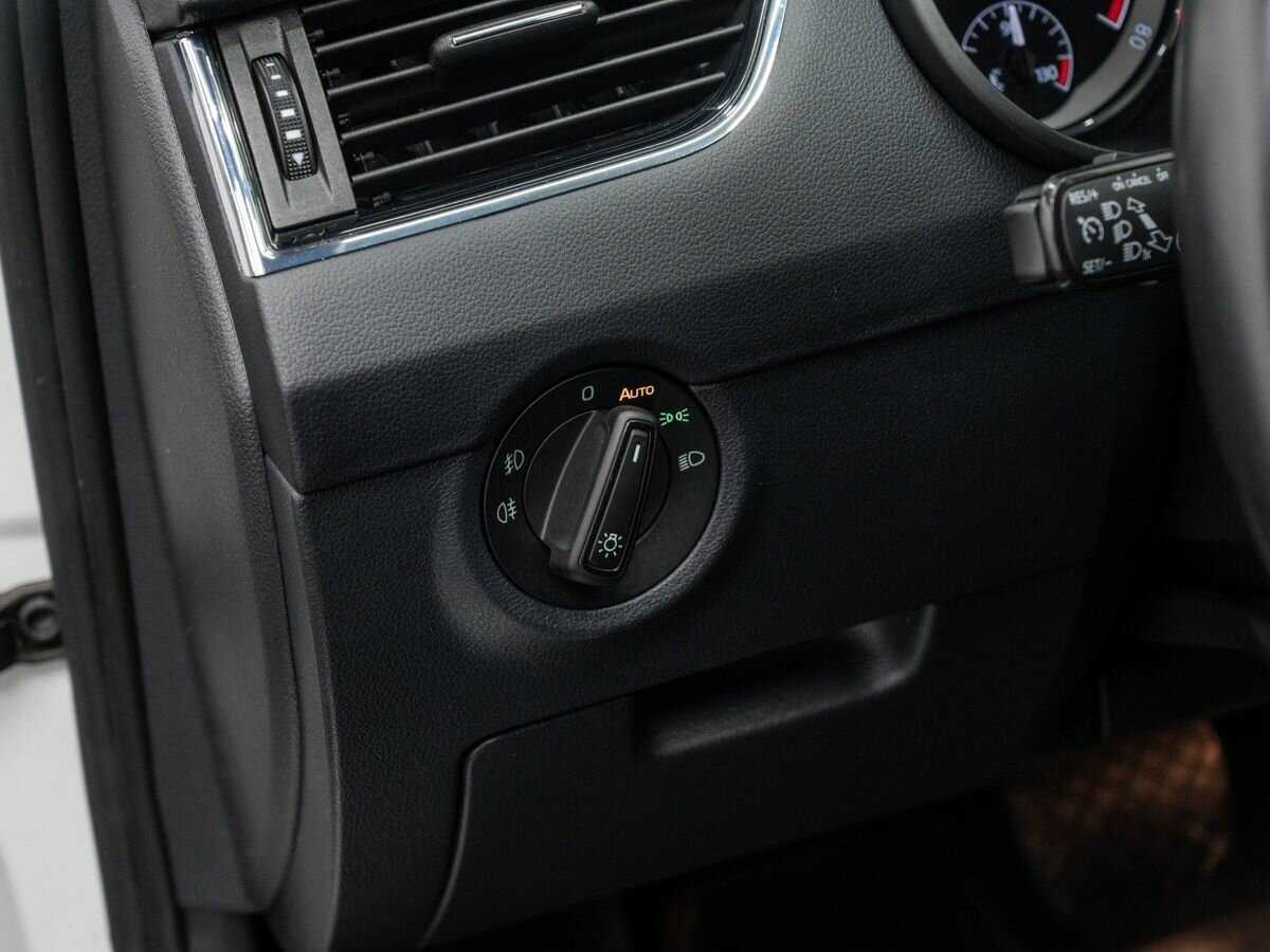 Skoda Octavia 2018 года с пробегом. Фото: #13