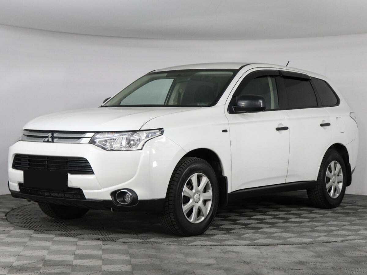 Mitsubishi Outlander 2014 года с пробегом. Фото: #0