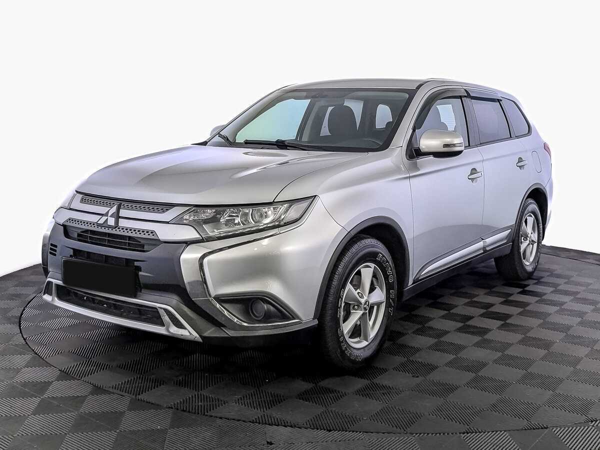 Mitsubishi Outlander 2019 года с пробегом. Посмотреть фото