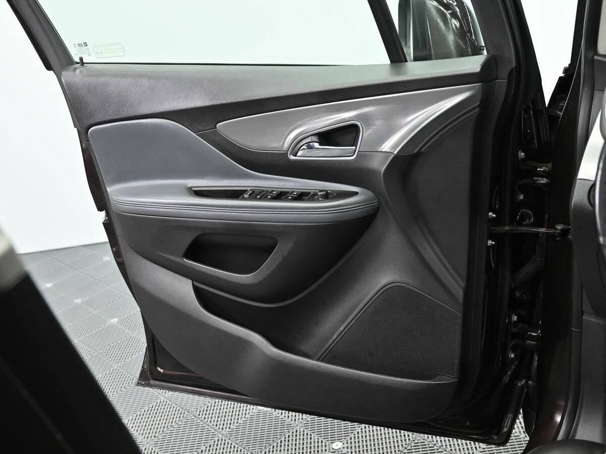 Opel Mokka 2014 года с пробегом. Фото: #4