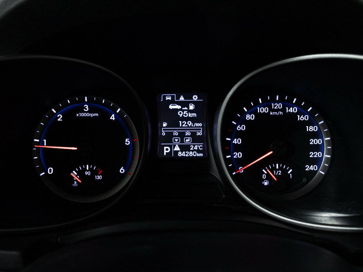 Hyundai Santa Fe 2014 года с пробегом. Фото: #11