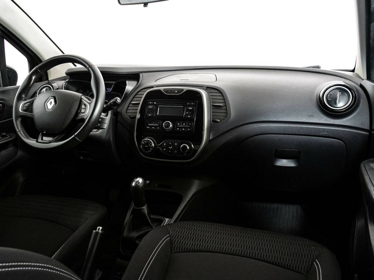 Renault Kaptur 2017 года с пробегом. Фото: #6