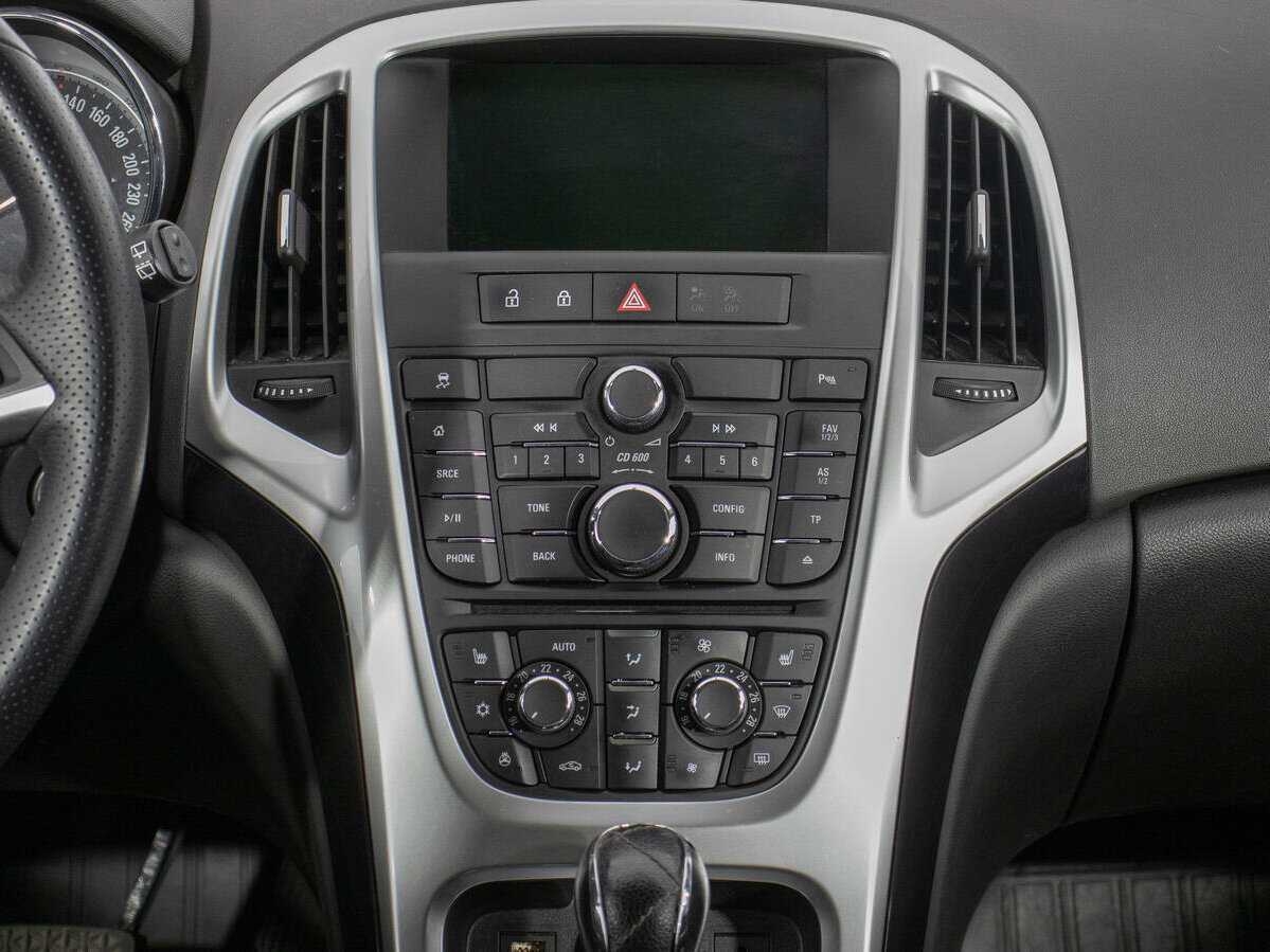 Opel Astra 2014 года с пробегом. Фото: #13