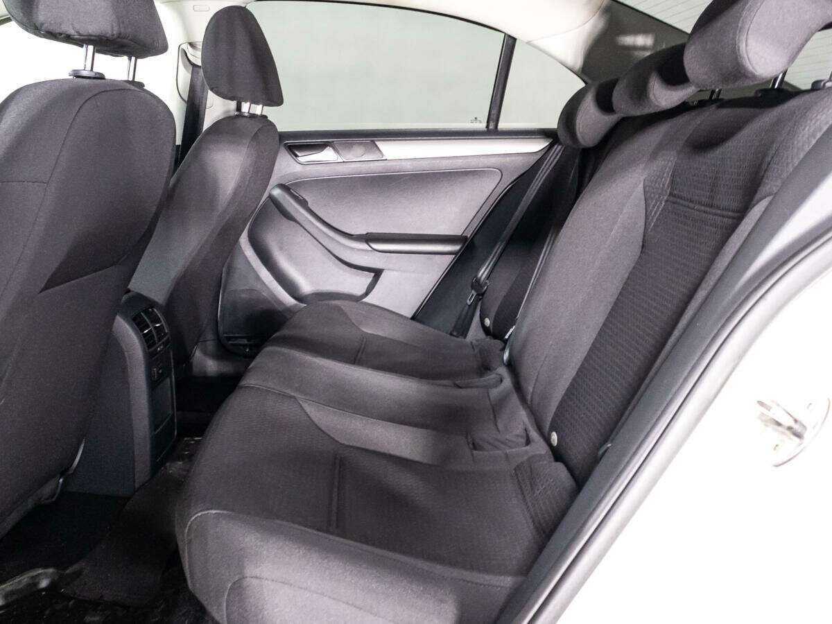 Volkswagen Jetta 2015 года с пробегом. Фото: #9
