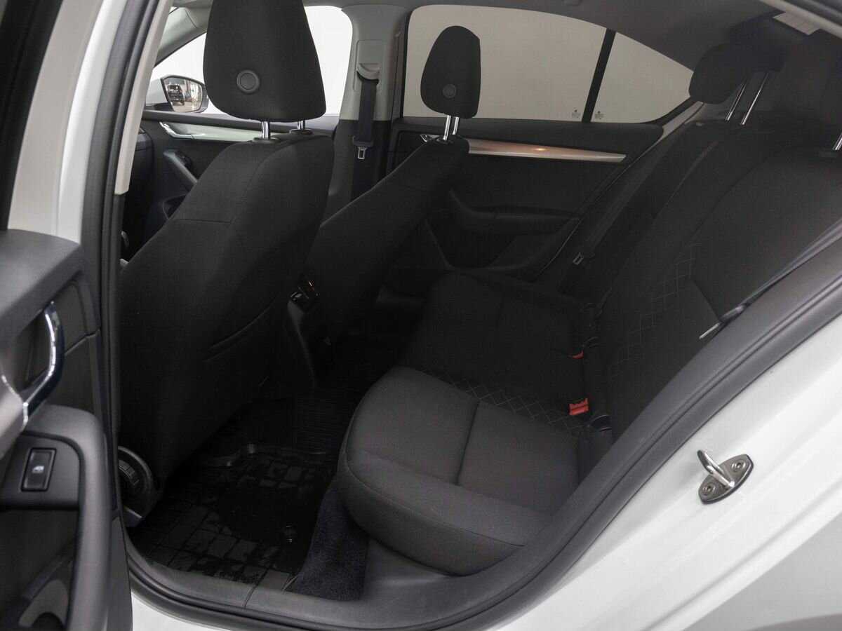 Skoda Octavia 2019 года с пробегом. Фото: #9