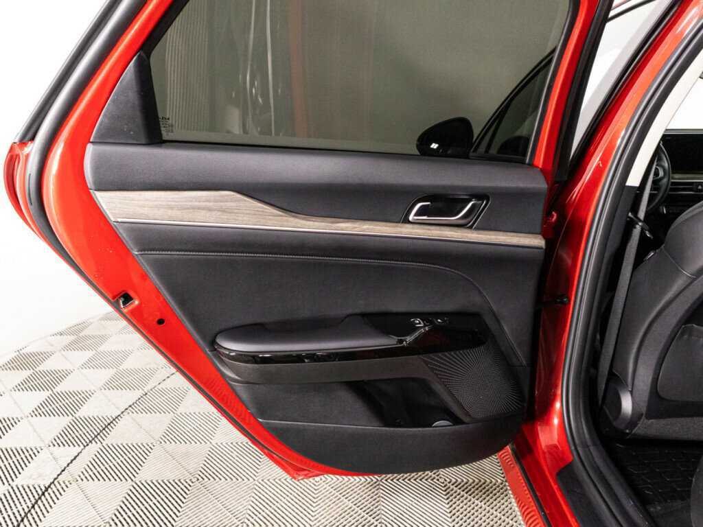 Kia K5 2022 года с пробегом. Фото: #27