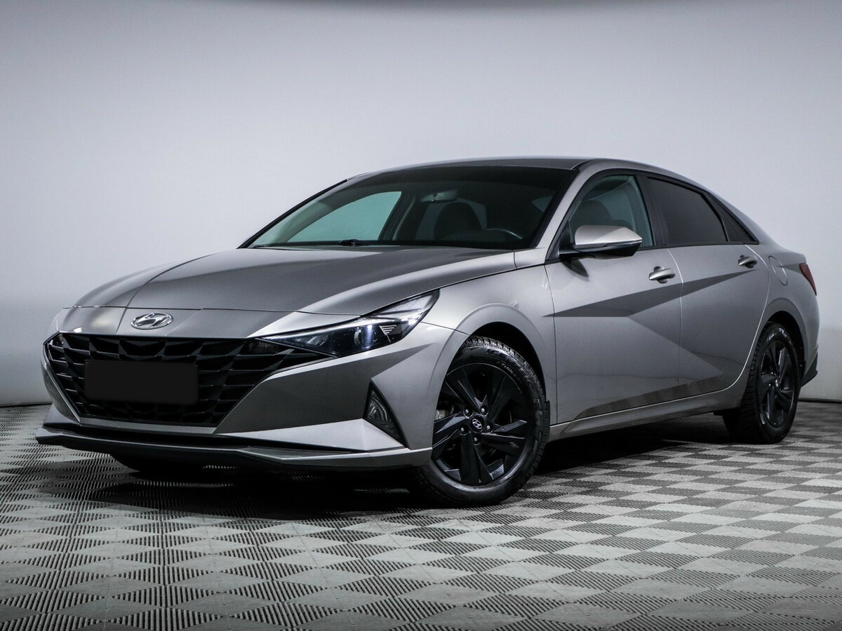Hyundai Elantra 2021 года с пробегом. Посмотреть фото