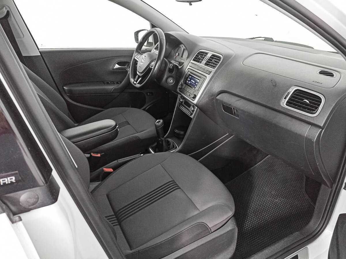 Volkswagen Polo 2017 года с пробегом. Фото: #8