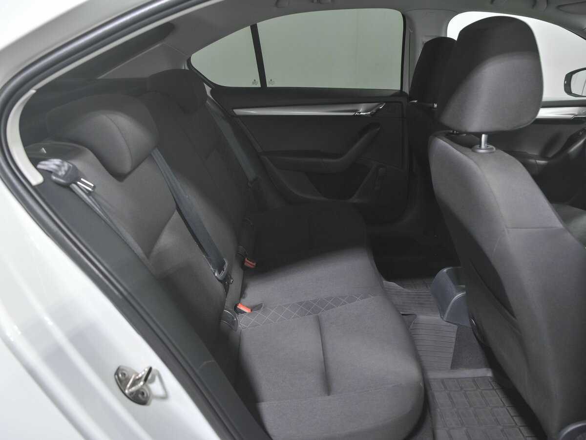Skoda Octavia 2018 года с пробегом. Фото: #10
